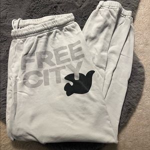 FREECITY sweatpants!!